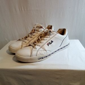 Fila Men size  13 White Original Court Leather Sneaker. Very good condition